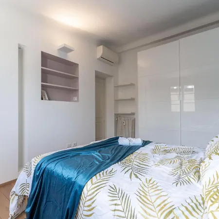 The Rent - Lovely One-bedroom In Moscova Lägenhet Milano