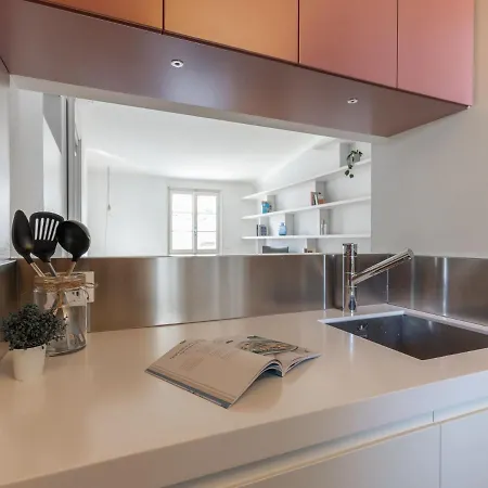 The Rent - Lovely One-bedroom In Moscova * Milano